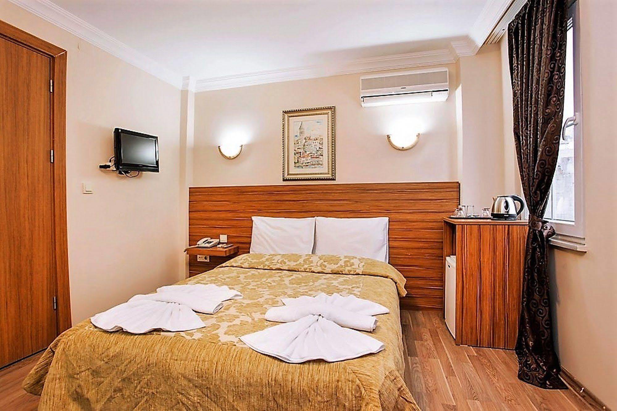 Casa Mia Hotel Istanbul Exterior photo